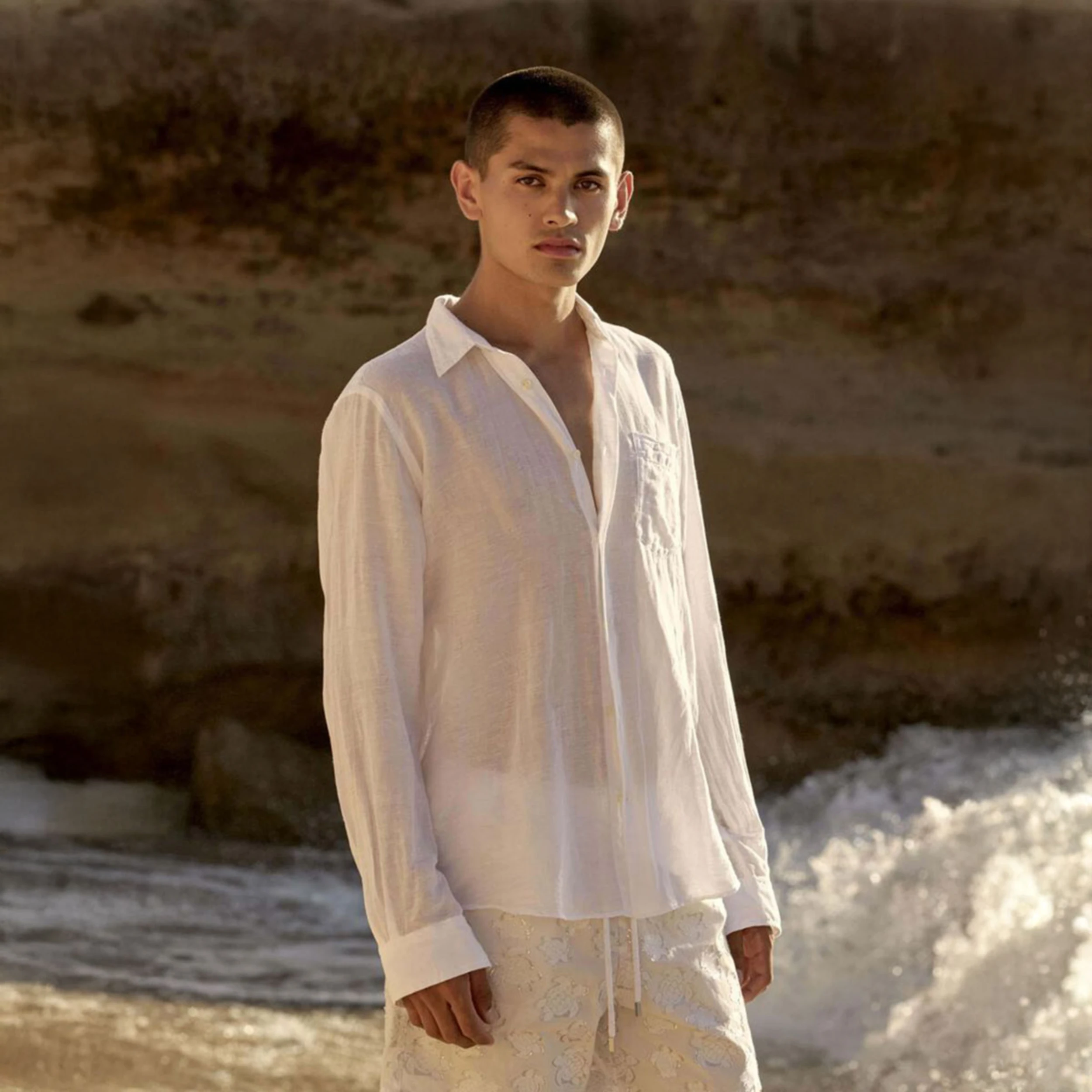 Resim Erkek Caroubis Pamuk-Keten Gömlek Beyaz CRSCV337-010 | Vilebrequin