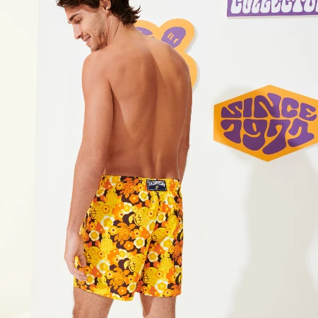 Resim Erkek 1976 Sun Turtles Moorea Mayo Sarı